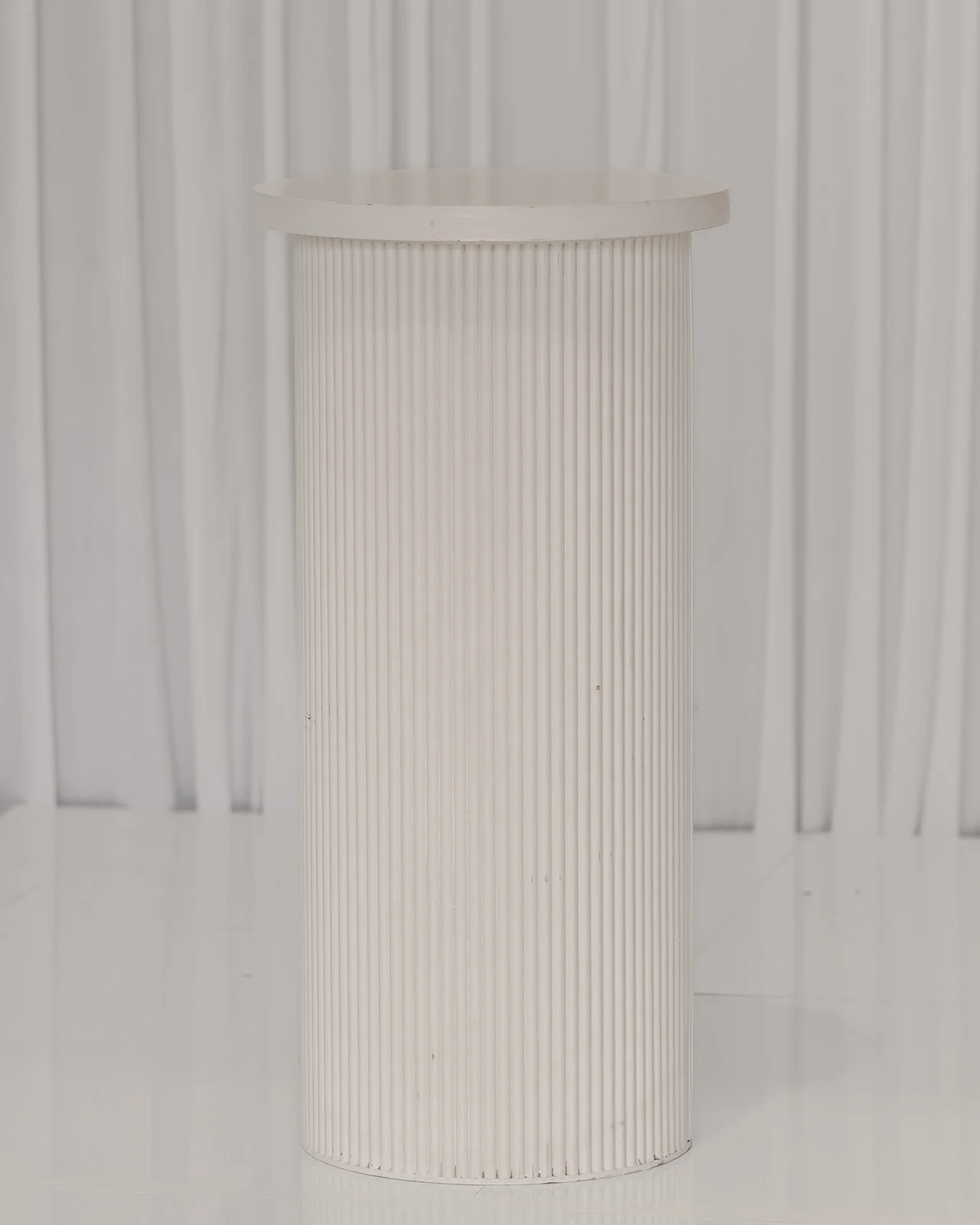 White Ripple Plinth With Top For Hire in Melbourne - Image 2